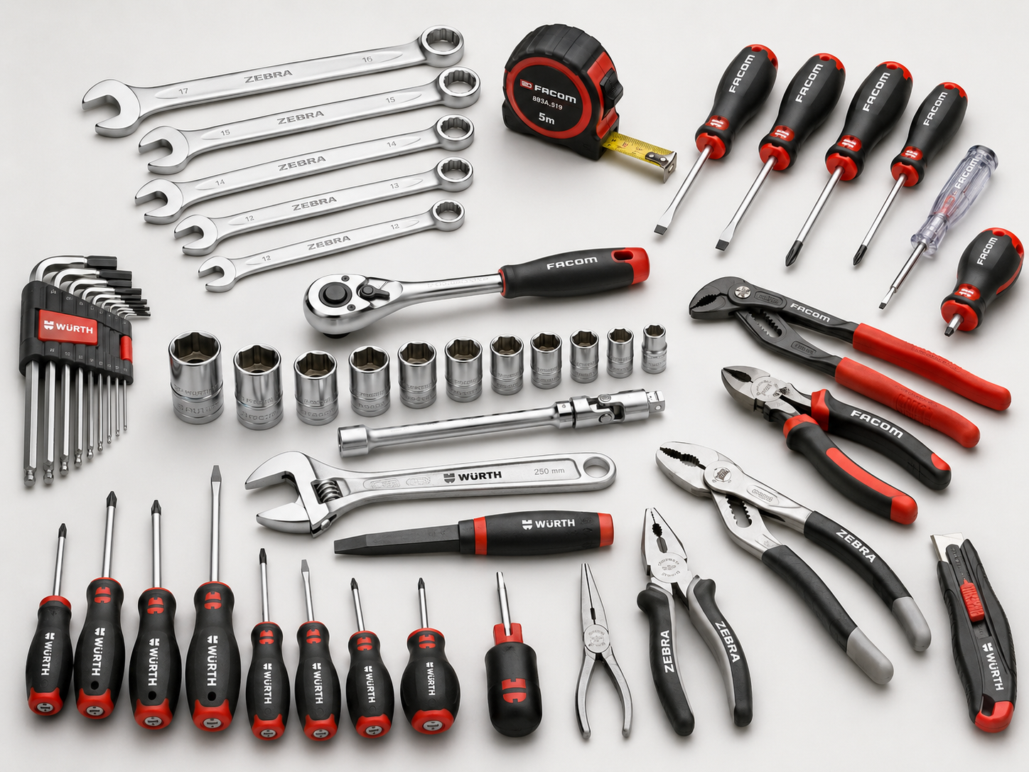 Outillage manuel professionnel — clés, tournevis et pinces pour maintenance industrielle